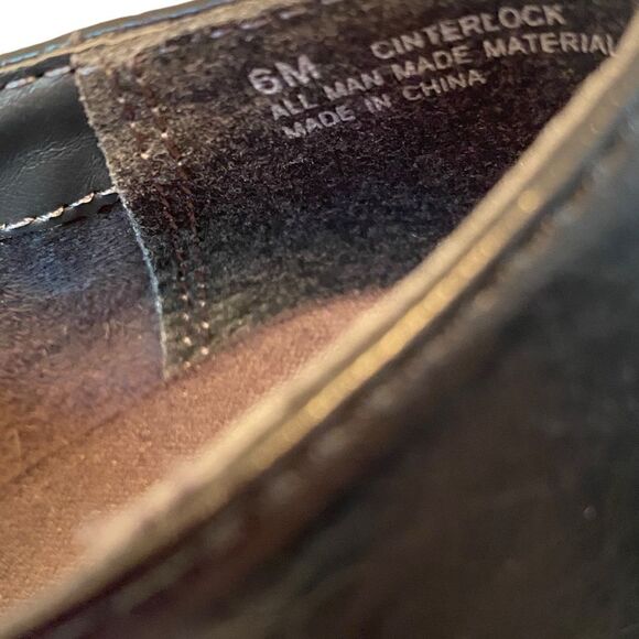 Black Aerosoles Heeled Ankle Boots in Ladies Size 6B - Picture 8 of 8